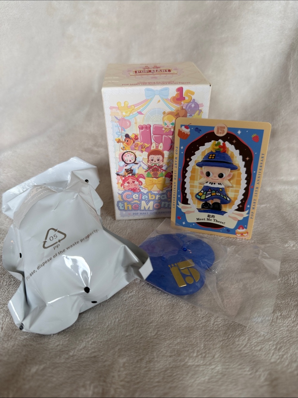 Celebrating the Moment POP MART 15th Anniversary Series Figures - Zsiga